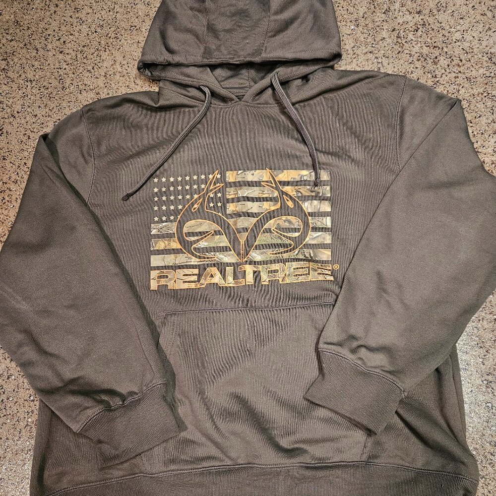 Men's Realtree Pullover Hoodie  Size XXL  Like new condition